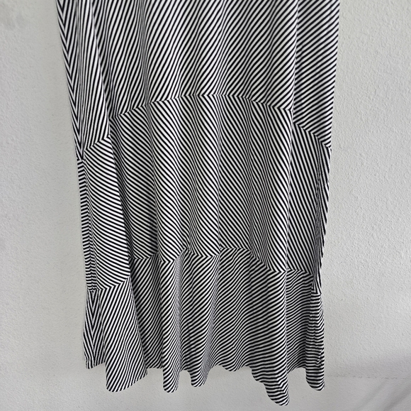 Chico’s Maxi Skirt Size 2 Women Striped White Black Seamed Flowy 36inches - Picture 5 of 10